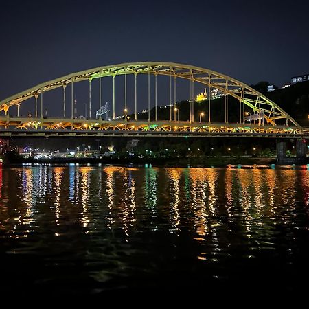 Sweeping Stadium Views Wonderfully Located 24-7 Parking Gym Lounge ピッツバーグ エクステリア 写真