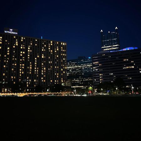 Sweeping Stadium Views Wonderfully Located 24-7 Parking Gym Lounge ピッツバーグ エクステリア 写真